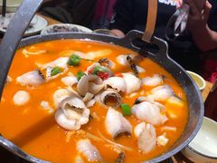 -老滇山寨•云南特色菜•地方菜•民族风情歌舞表演(金碧店)