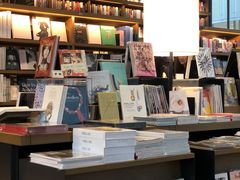 -茑屋书店(天目里店)