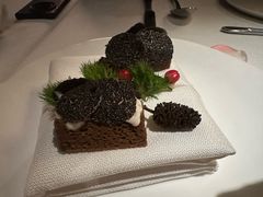 -弦月窗LUNETTE BY AMANDA(复兴路店)