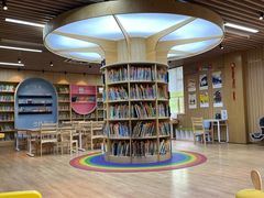 -漕河泾街道图书馆(漕河泾社区文化活动中心店)