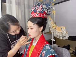点击看大图 -美云庭古装·格格服汉服·京城旅拍(北京店)