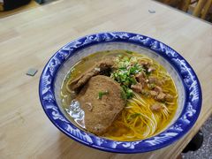 辣肉素鸡汤面-陀块头面馆(梅岭南路店)