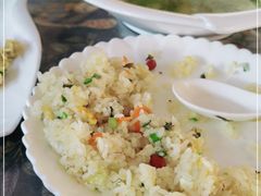 -泸沽肴(泸沽湖大洛水村农村信用社旁店)