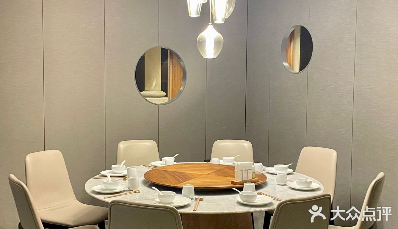 艾特你的饭搭子请你吃 这家店回头客超多想吃你就来