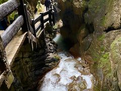-龙水峡地缝景区