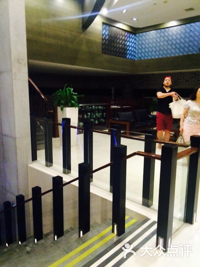 纽斯桑拿会所(天山路店)