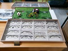 -无界眼镜MaxLess(滨江星光大道店)