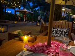 -三亚艾迪逊酒店·海滩烧烤 BARBACOA·现场乐队·浪漫晚餐·烧烤海鲜