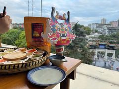 -包整·丝娃娃(一览甲秀楼风景店)