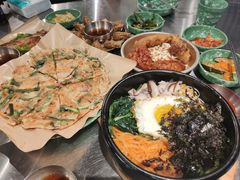 -欧巴炭烤肉오빠숯불구이(南京东路店)