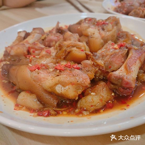 贤花饭店·辛辣猪蹄(新苑路店)