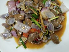 -四川小胡子海鲜(丁村万人海鲜广场店)