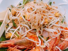 -Chom Cafe and Restaurant