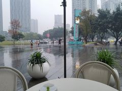 靠窗位-奈雪的茶(东原悦荟店)