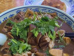 卤煮火烧-门框胡同百年卤煮(新街口店)