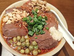 -谢老五跷脚牛肉·非遗传承店