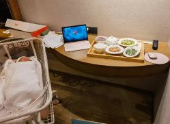 -妈咪爱月子中心·母婴护理