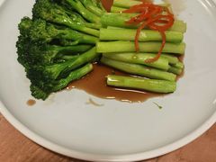 -山楂树融合菜餐厅