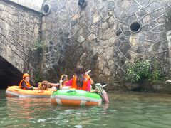 -安吉龙王山峡谷漂流