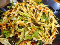 -果松木炭酸菜铜火锅·外婆参鸡汤