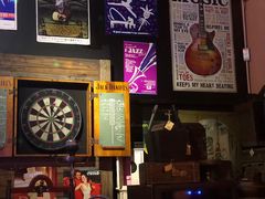 等位区-SISTERS BAR RESTAURANT川意酒馆(嘉善老市H楼店)