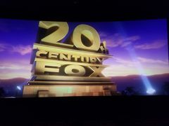 -武汉华夏国际影城(鲁广店)