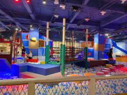 -幻贝家儿童乐园(武汉永旺梦乐城店)