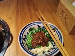 -洱火云南酸菜牛肉火锅(石景山当代商城店)
