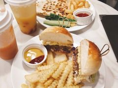 AB芝士牛肉汉堡-about(丹霞庄店)