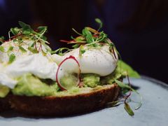 牛油果温泉蛋吐司-O'mills Sourdough Bakery&Bistro(永嘉路店)