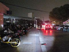 -锦秋路-停车场