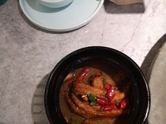 鸡枞菌虎皮鸡爪-滇色蒸汽石锅鱼(京华城店)