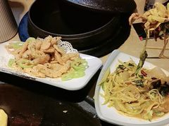 -万里闯关东铁锅炖菜馆(高新旗舰店)