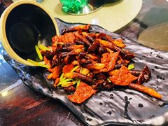 鸡枞菇烧肉-茶叁酒肆·楚味江湖(菱角湖店)