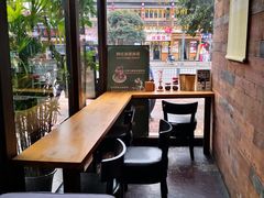 靠窗位-乌托邦咖啡(武侯祠店)