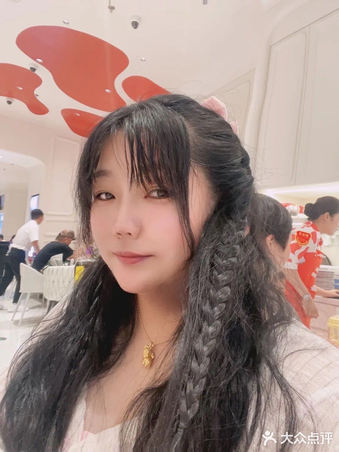 哎呀呀❗️这里的小哥哥小姐姐编小辫真好看