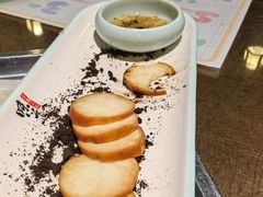 -东口码头·烧鸽子·鱼头泡饼·地方菜(金鹰悦城店)