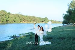 -雪中彩影婚纱摄影·微光艺术中心