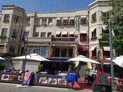 -塞纳河法国餐厅(意式风情街店)