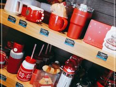 零售区-星巴克臻选(济南万达店)