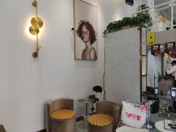 -尚艺造型.剪烫染.接发