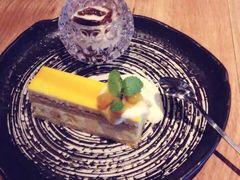 -玛格萝妮(汇智国际商业中心店)