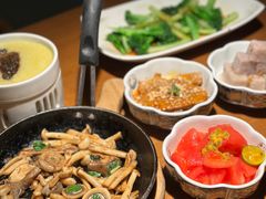 橄榄油煎三种菇-庆春朴门(前滩太古里店)
