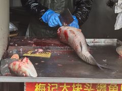 -梅记大块头爆鱼店(乍浦路店)
