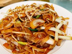 湿炒牛河粉-老广酒楼(樱花店)