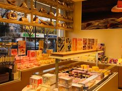 零售区-好利来(八角店)