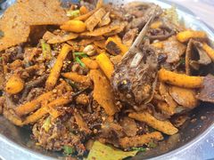 鸭下巴大锅-嘎嘎鸭下巴·爆辣干锅(明教寺店)