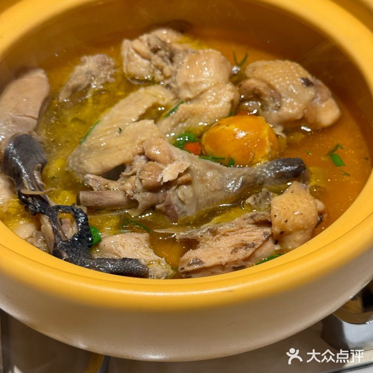 小火慢炖鸡汤的滋味