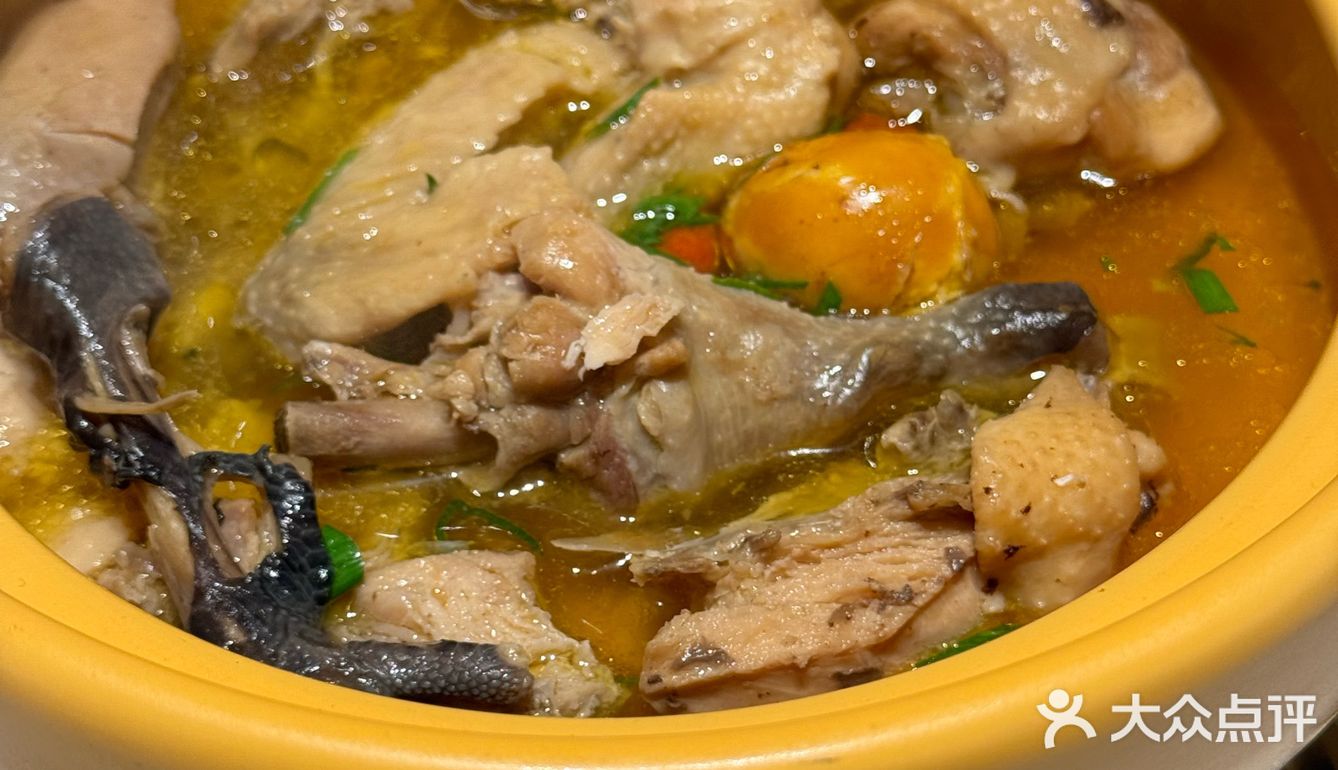 小火慢炖鸡汤的滋味