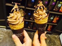 巧克力软冰淇淋-GODIVA(港汇恒隆广场)